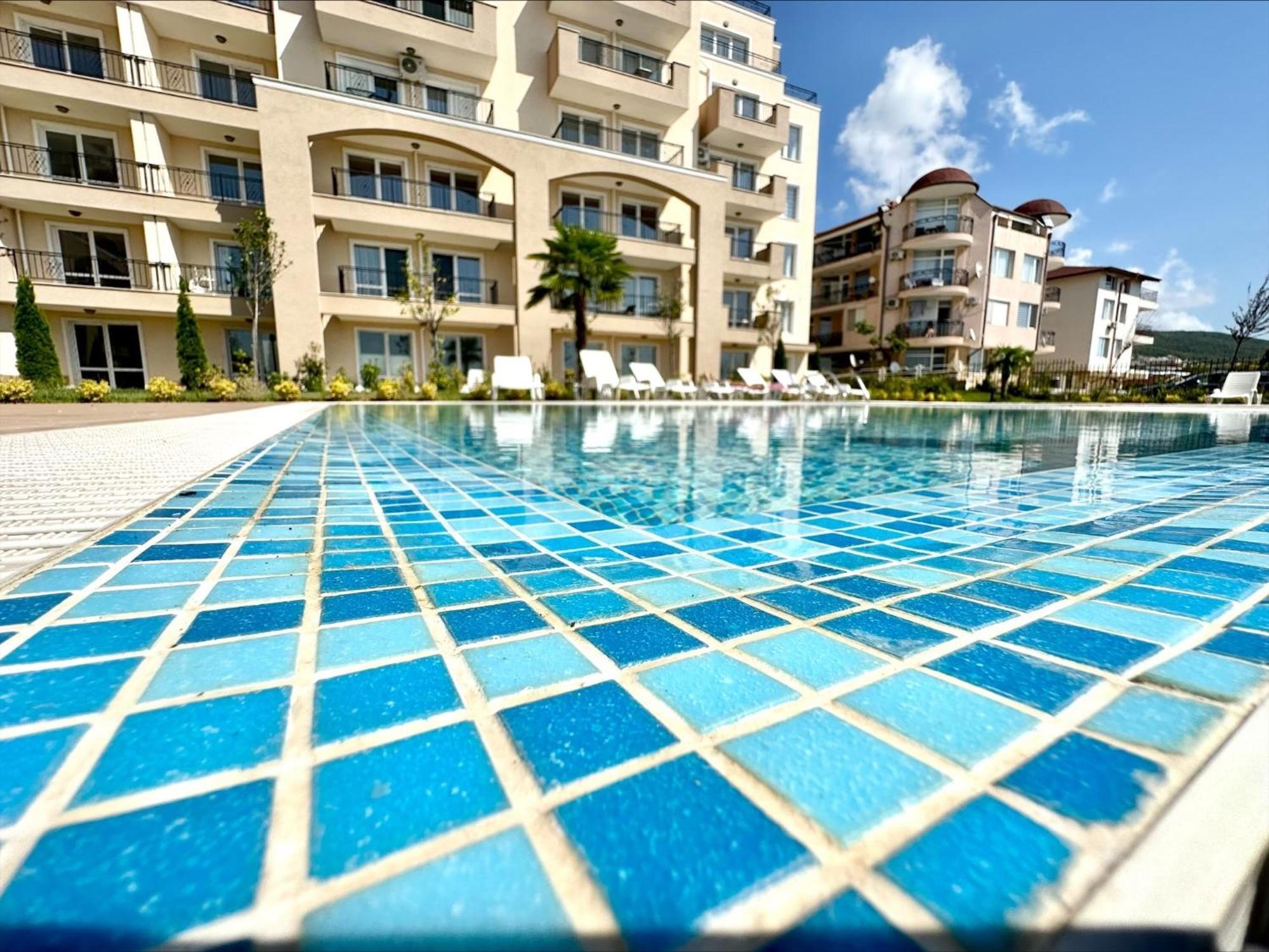 Ipanema Beach - Menada Apartments Sveti Vlas Exterior photo