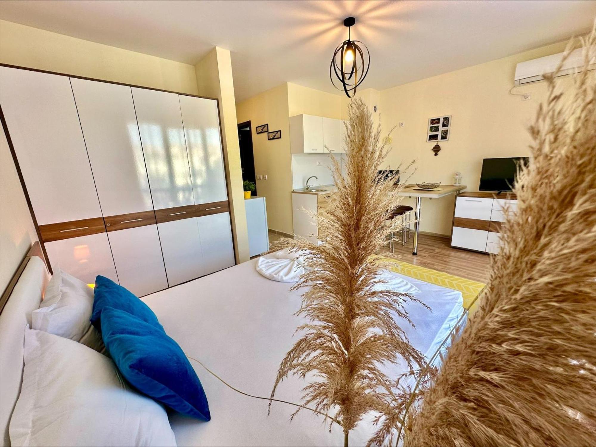 Ipanema Beach - Menada Apartments Sveti Vlas Room photo
